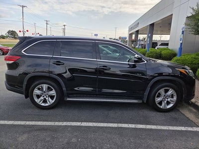 2017 Toyota Highlander Limited