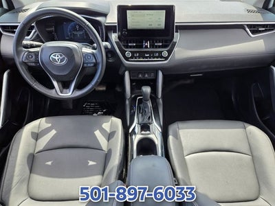 2024 Toyota Corolla Cross XLE
