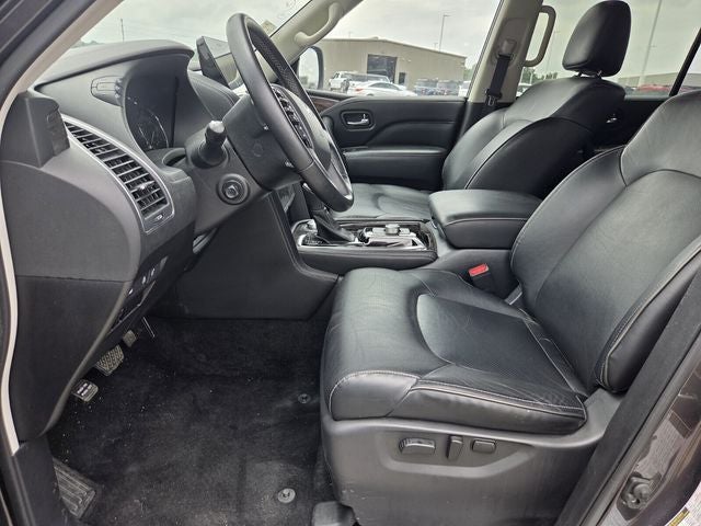 2024 INFINITI QX80 LUXE