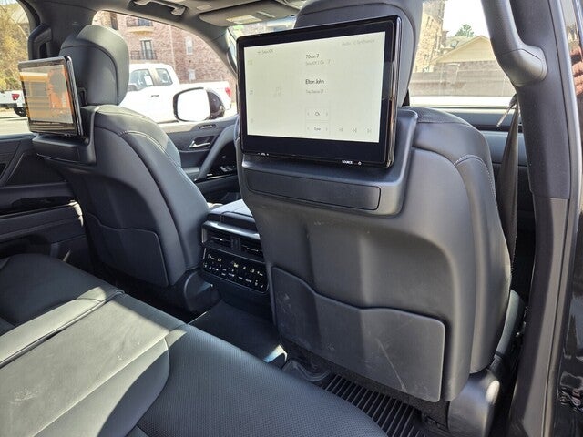 2024 Lexus LX 600 Luxury