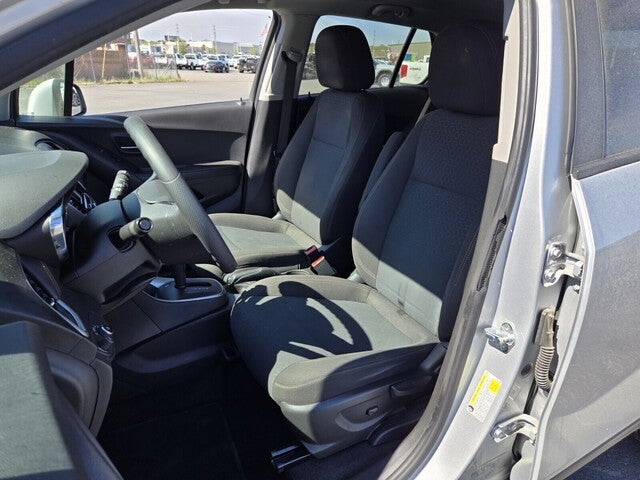 2022 Chevrolet Trax LS