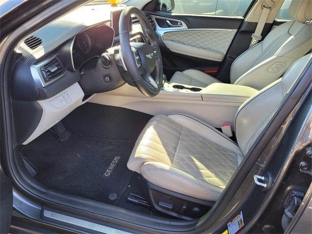 2020 Genesis G70 2.0T