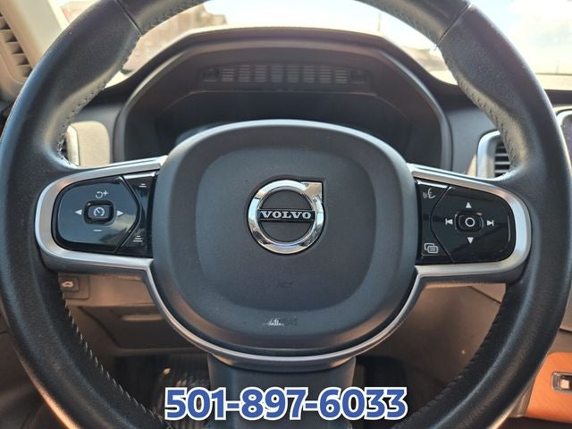 2022 Volvo XC90 T5 Momentum
