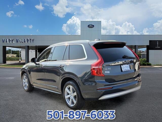 2022 Volvo XC90 T5 Momentum