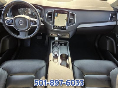 2022 Volvo XC90 T5 Momentum