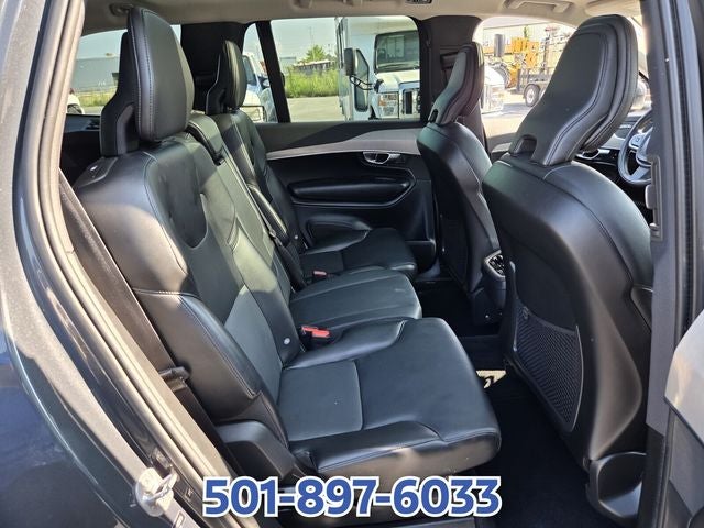 2022 Volvo XC90 T5 Momentum