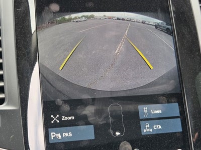 2022 Volvo XC90 T5 Momentum