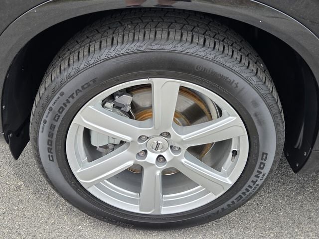 2022 Volvo XC90 T5 Momentum