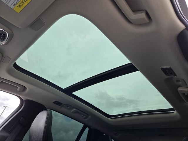 2022 Volvo XC90 T5 Momentum