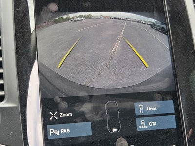 2022 Volvo XC90 T5 Momentum