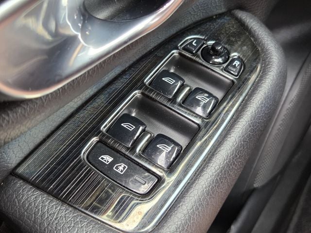 2022 Volvo XC90 T5 Momentum