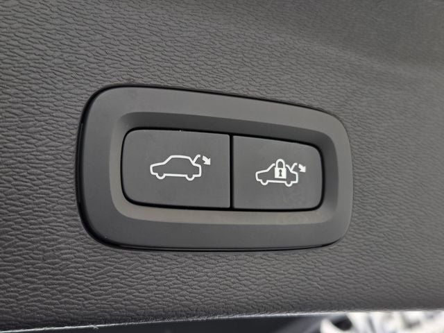 2023 Volvo C40 Recharge Pure Electric Twin Plus