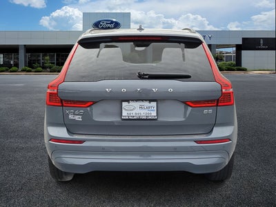 2022 Volvo XC60 B5 Momentum