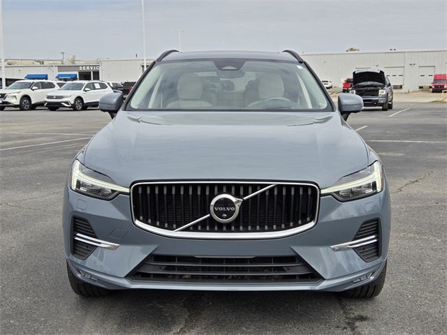 2022 Volvo XC60 B5 Momentum