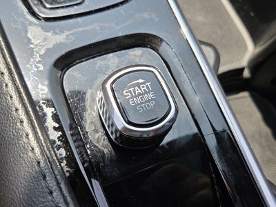 2023 Volvo XC90 B5 Plus