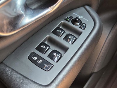 2023 Volvo XC90 B5 Plus