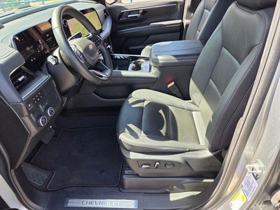 2025 Chevrolet Suburban LT