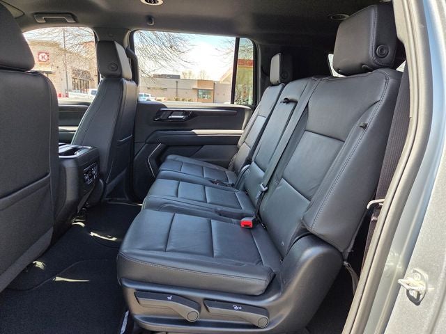 2025 Chevrolet Suburban LT