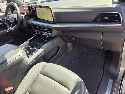 2025 Chevrolet Suburban LT