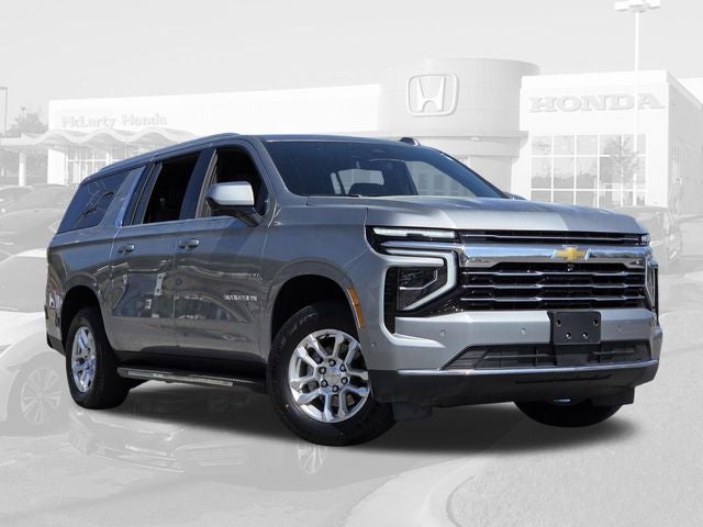 2025 Chevrolet Suburban LT