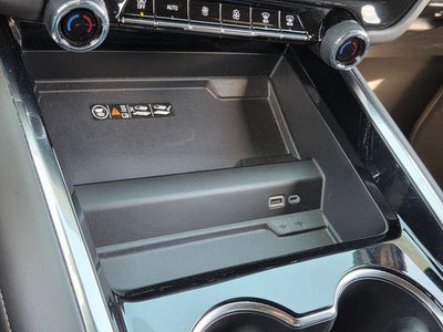 2025 Chevrolet Suburban LT