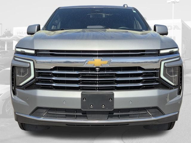 2025 Chevrolet Suburban LT