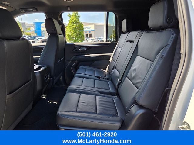 2025 Chevrolet Suburban LT