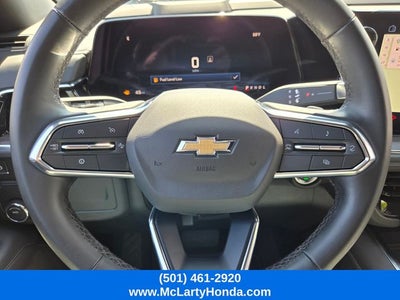 2025 Chevrolet Suburban LT