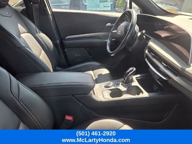 2025 Cadillac XT4 Premium Luxury