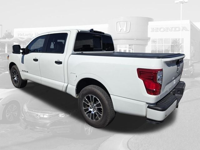 2024 Nissan Titan SV