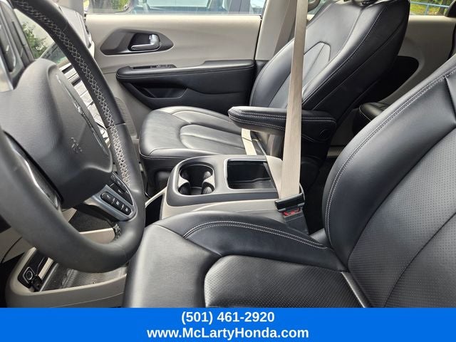 2023 Chrysler Pacifica Hybrid Touring L