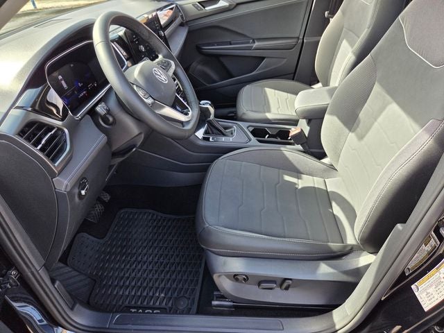 2025 Volkswagen Taos 1.5T SE Black