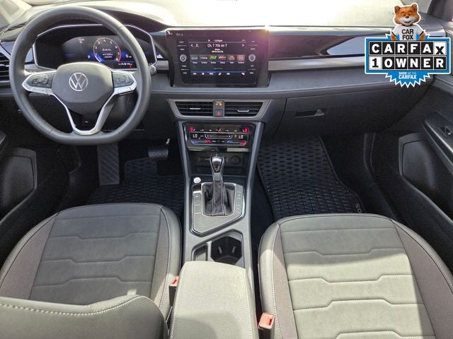 2025 Volkswagen Taos 1.5T SE Black