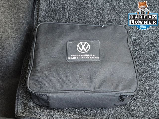 2025 Volkswagen Taos 1.5T SE Black