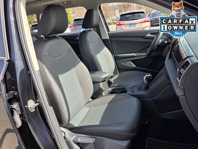 2025 Volkswagen Taos 1.5T SE Black