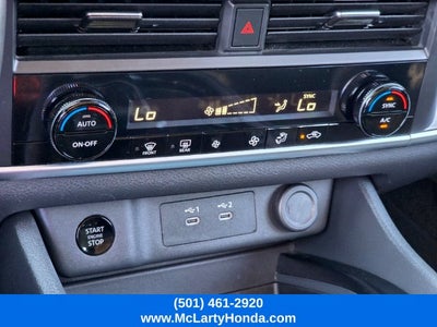2025 Nissan Rogue SV