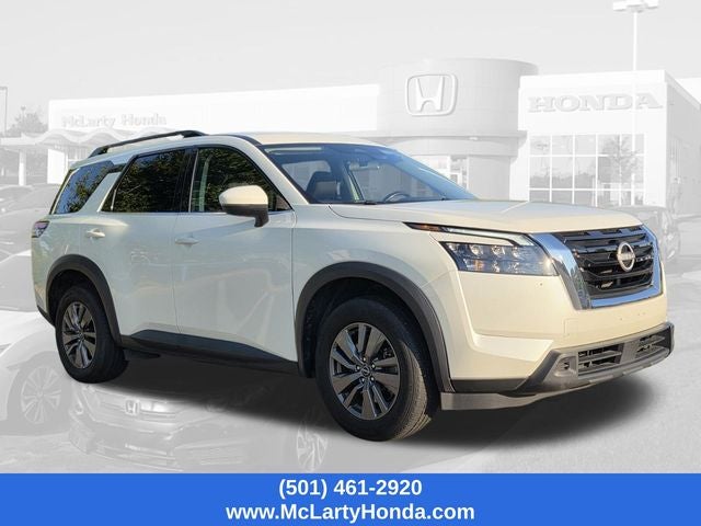 2024 Nissan Pathfinder SV