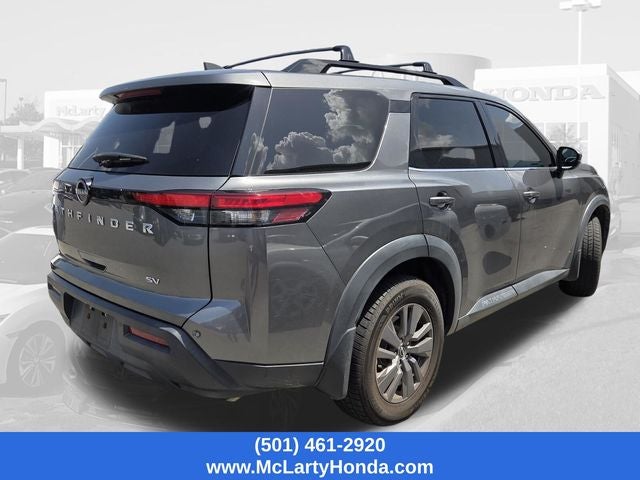2022 Nissan Pathfinder SV