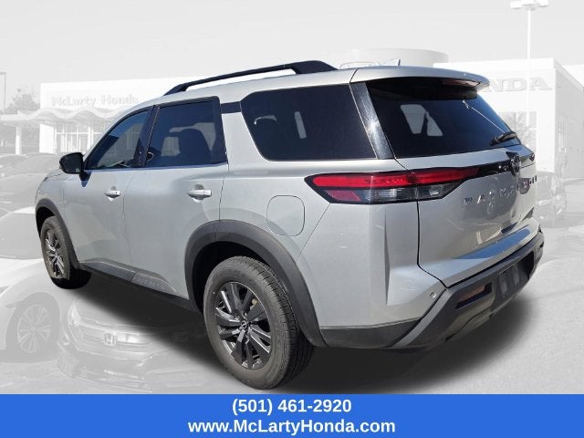 2024 Nissan Pathfinder SV
