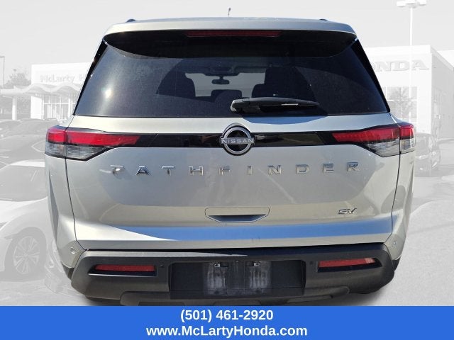 2024 Nissan Pathfinder SV