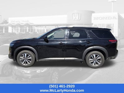 2025 Nissan Pathfinder SL