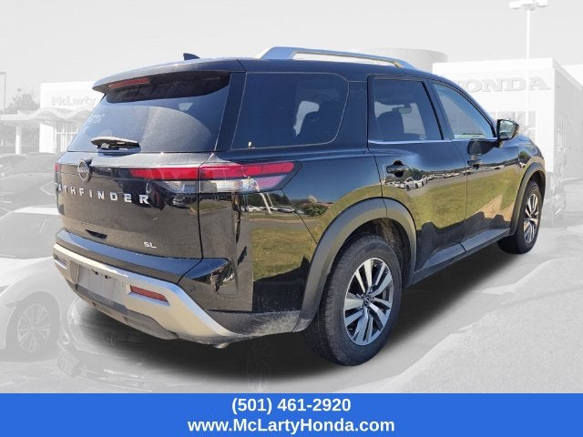 2025 Nissan Pathfinder SL