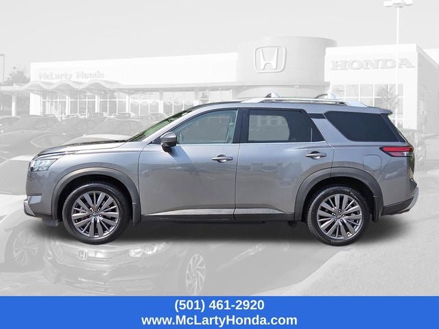 2023 Nissan Pathfinder SL