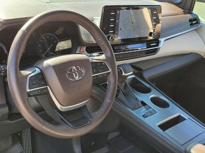 2022 Toyota Sienna Platinum 7 Passenger