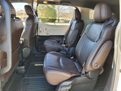 2022 Toyota Sienna Platinum 7 Passenger