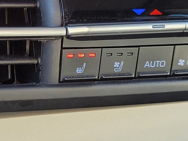 2022 Toyota Sienna Platinum 7 Passenger