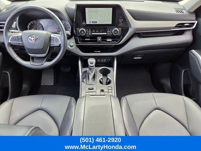 2025 Toyota Highlander XLE