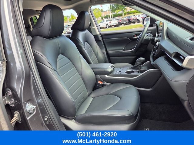 2025 Toyota Highlander XLE