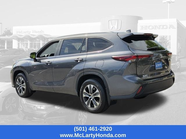 2025 Toyota Highlander XLE