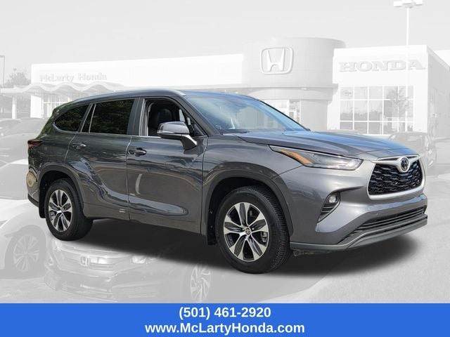 2025 Toyota Highlander XLE